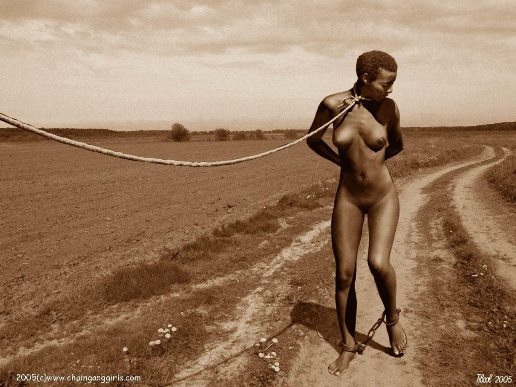 Голые чернокожие рабыни